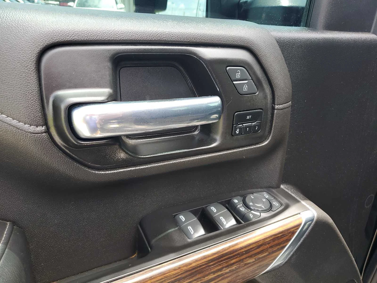 Used 2022 Black Chevrolet High Country image 23