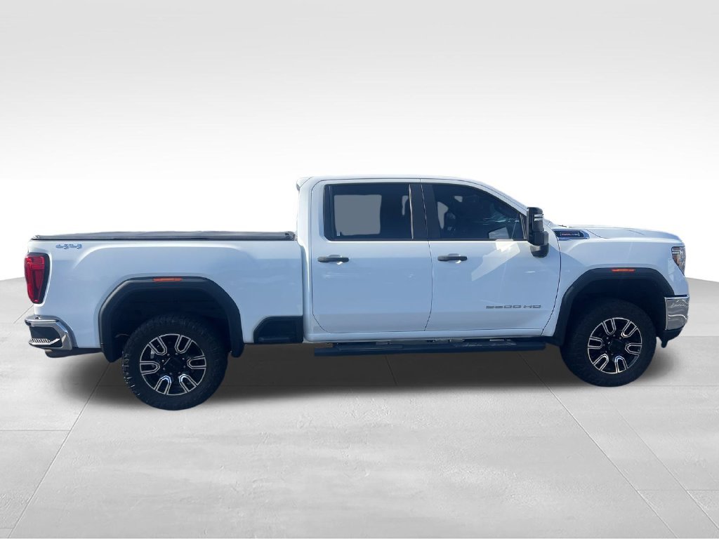 Used 2020 White GMC Base image 6