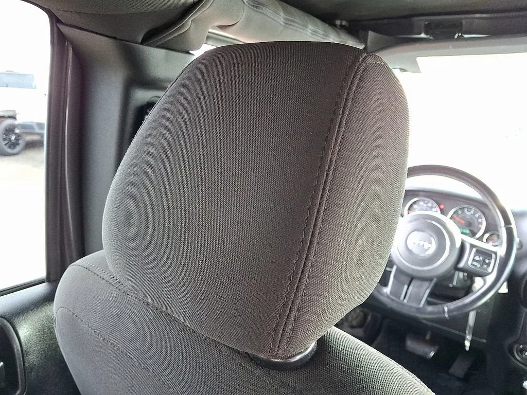 Used 2018 Gray Jeep Sport S 4x4 image 47