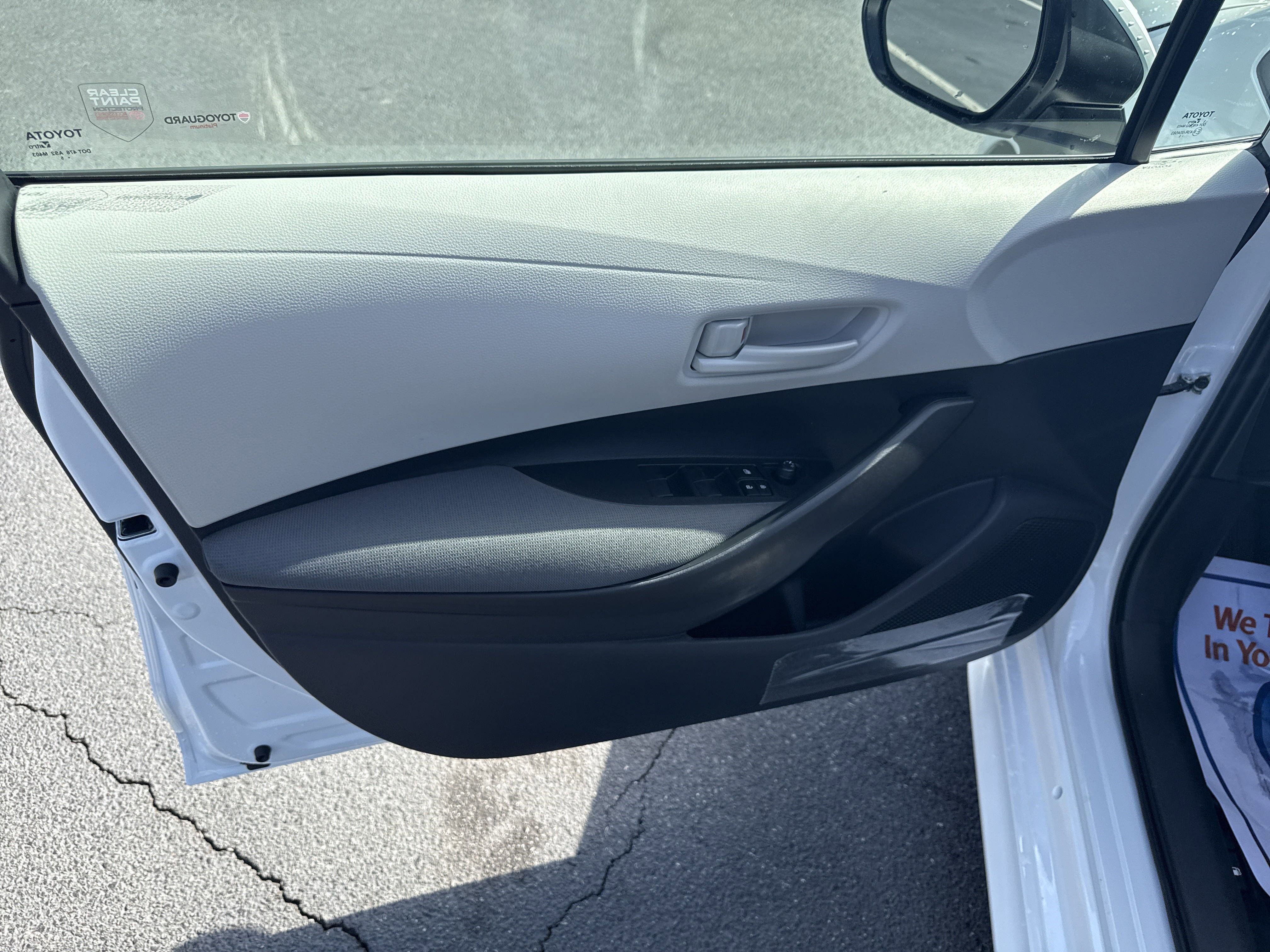 Used 2025  Toyota  image 22