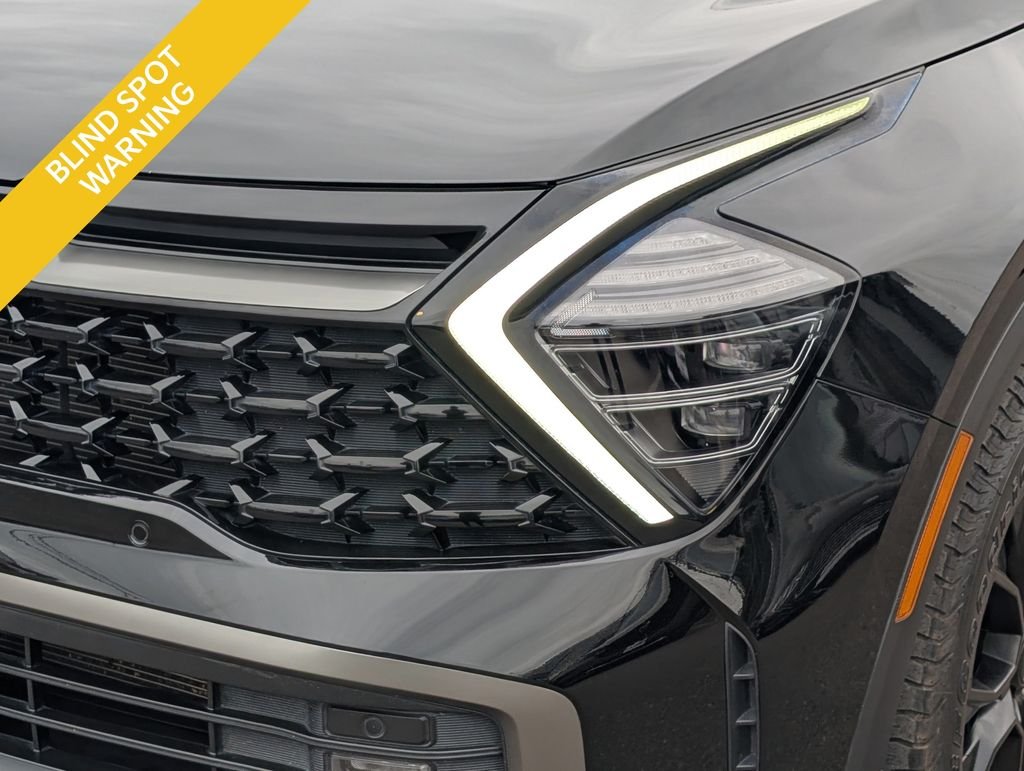 Used 2024 Black Kia X-Pro Prestige image 9