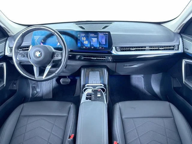 Used 2023 Blue BMW xDrive28i image 19
