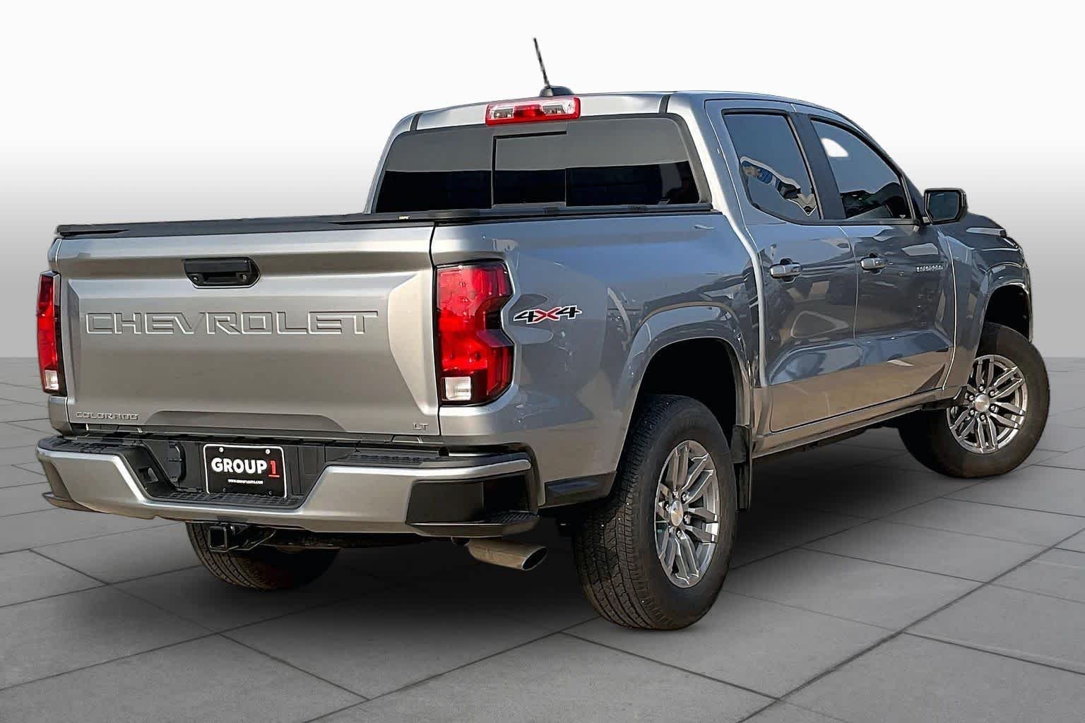2024 Chevrolet Colorado LT - Photo 14