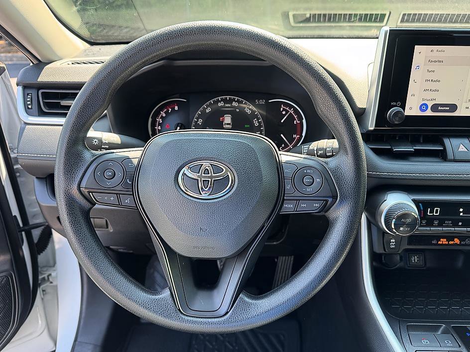 Used 2025 Ice Toyota XLE image 12