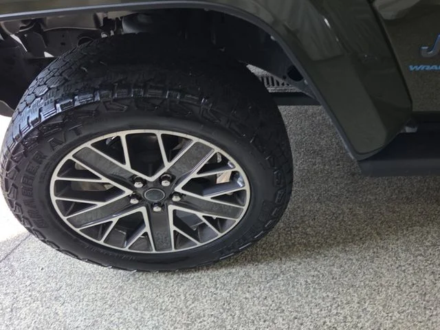 Used 2024 Green Jeep High Altitude 4xe image 3
