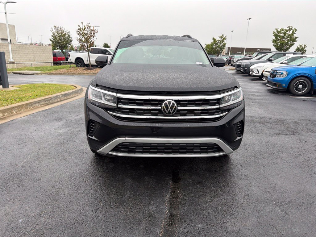 Used 2022 Volkswagen Atlas SE w/Tech with VIN 1V2WR2CAXNC539567 for sale in Kansas City