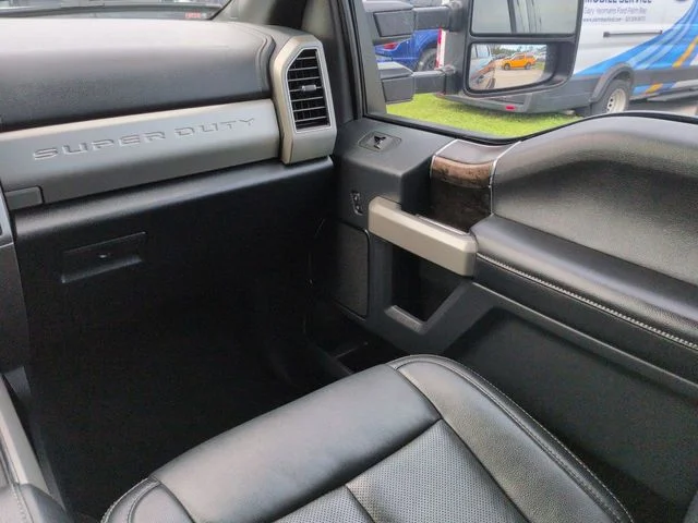 Used 2022 Stone Gray Metallic Ford Lariat image 17
