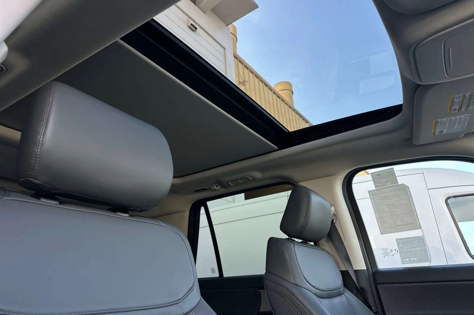 New 2026 Glacier Gray Metallic Tri-Coat Ford MAX Active image 17