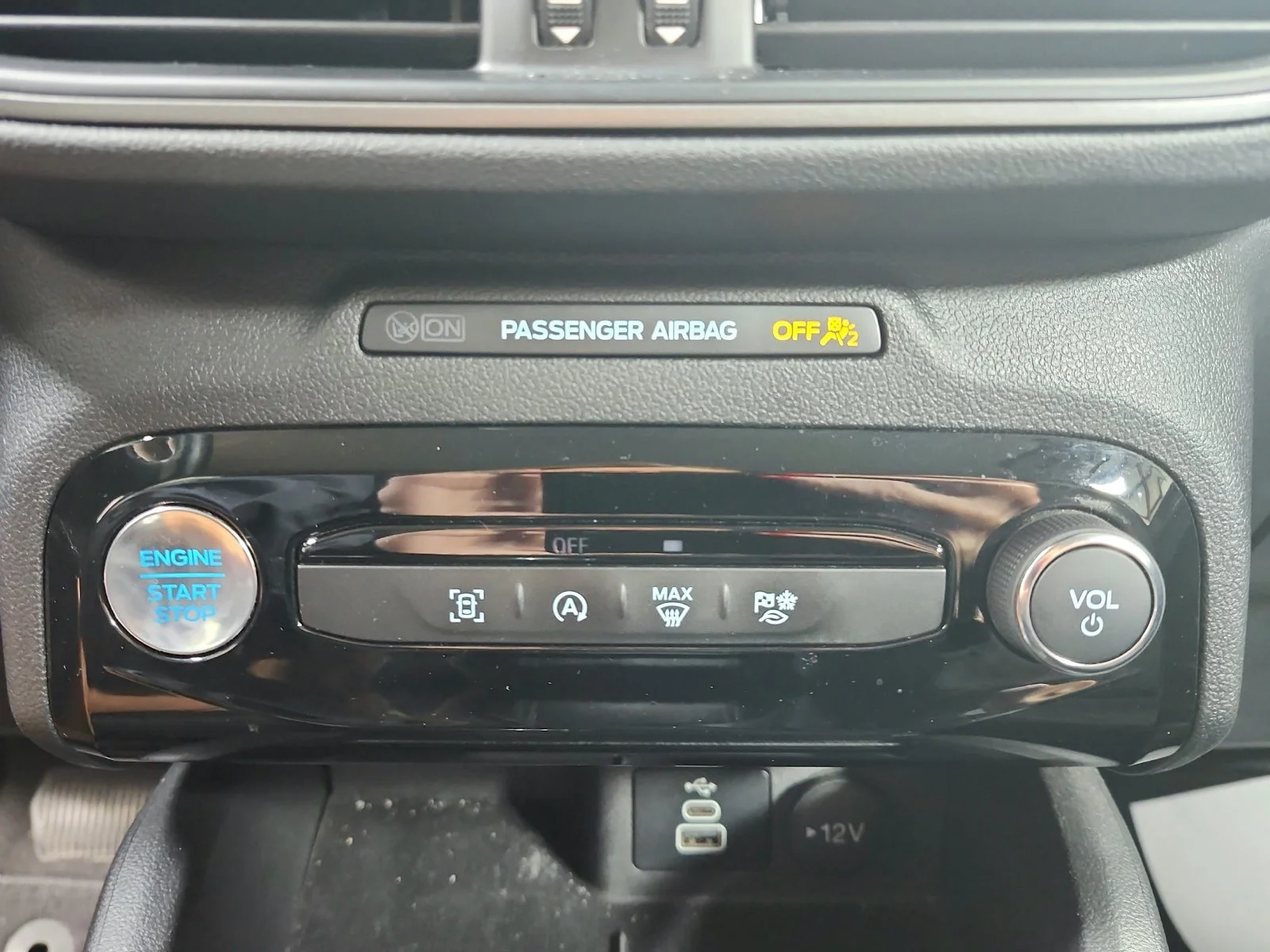 Used 2024 Gray Ford Active image 18