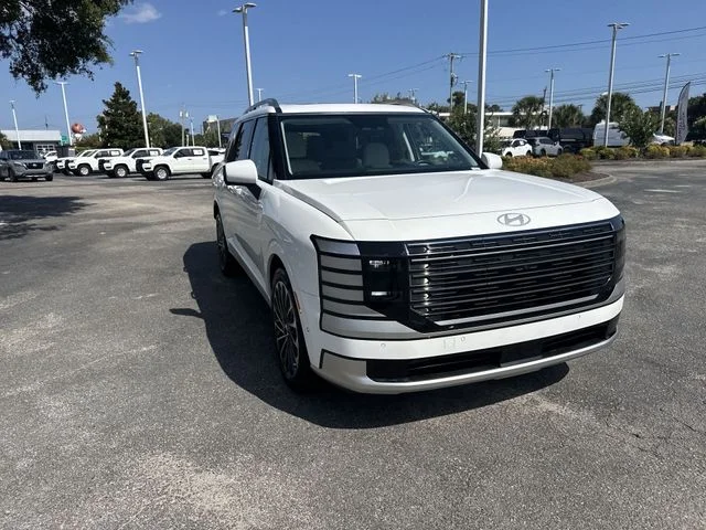 Used 2026 White Hyundai Calligraphy image 3