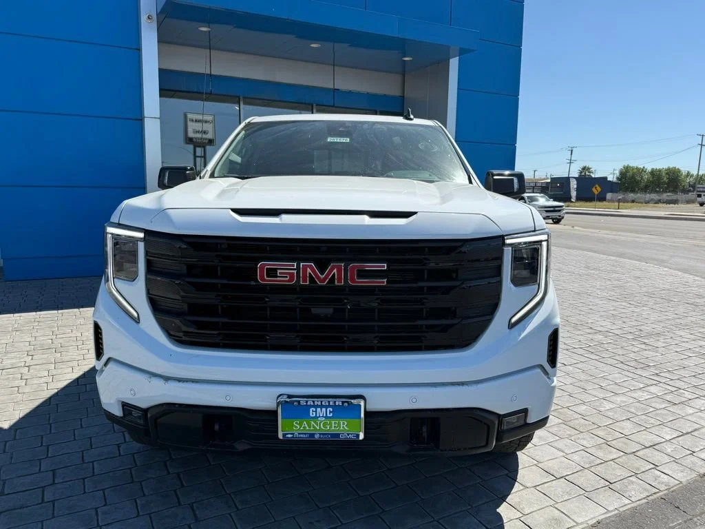 New 2026 Summit White GMC Elevation image 2