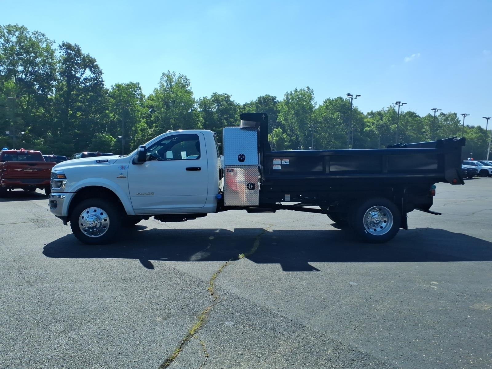 New 2026 Bright White Clear-Coat Exterior Paint RAM Tradesman/Big Horn image 4