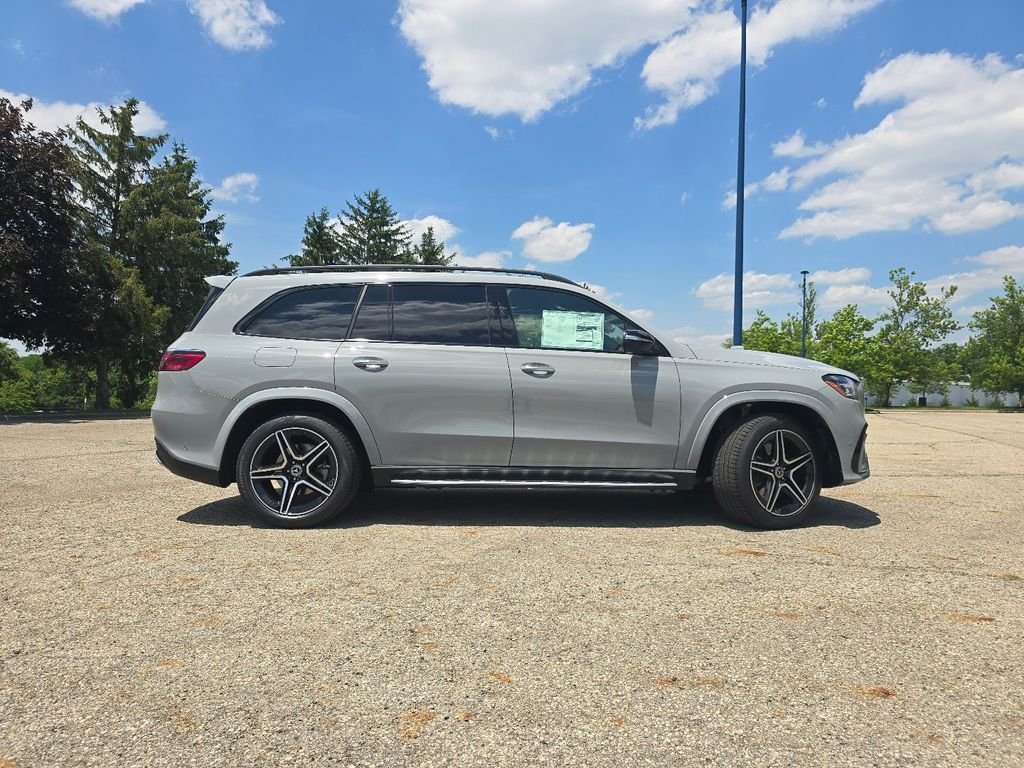New 2026 MANUFAKTUR Alpine Grey Mercedes-Benz GLS 450 image 17