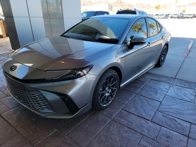 Certified Used 2025  Toyota XSE image 1