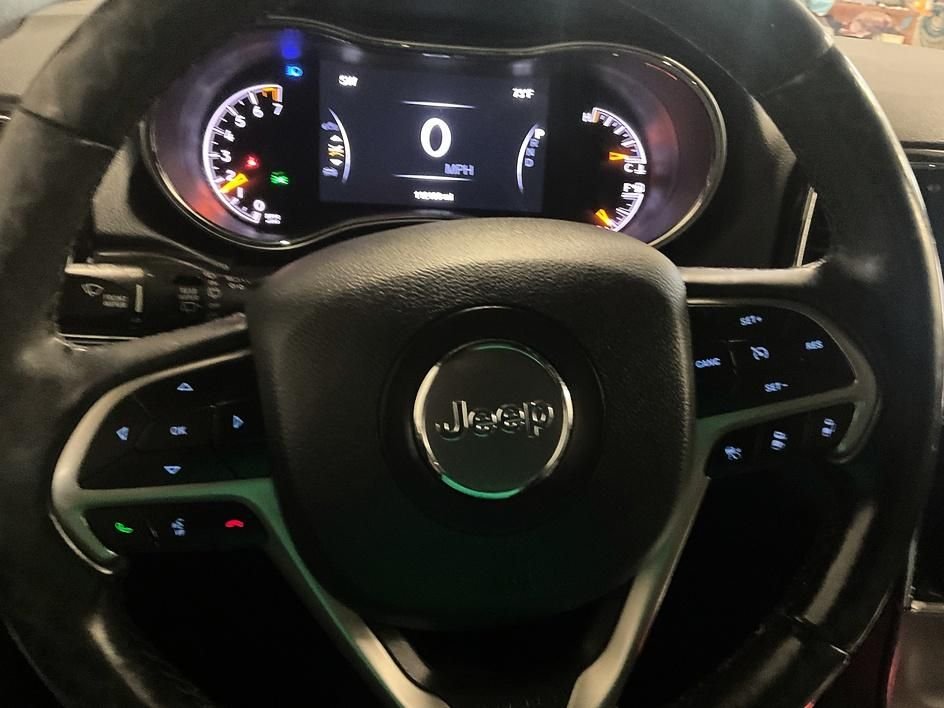 Used 2021 Blue Jeep Limited image 25