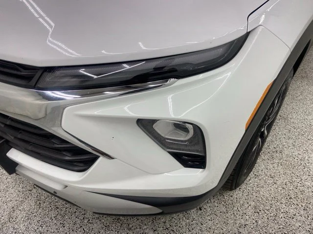 Used 2025 White Chevrolet LT image 10