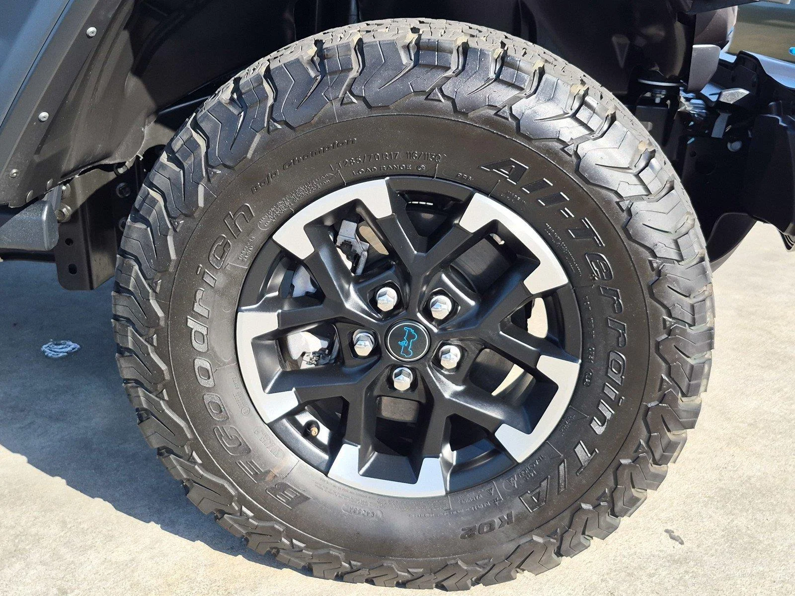 Certified Used 2025 Granite Crystal Metallic Clearcoat Jeep Rubicon image 13