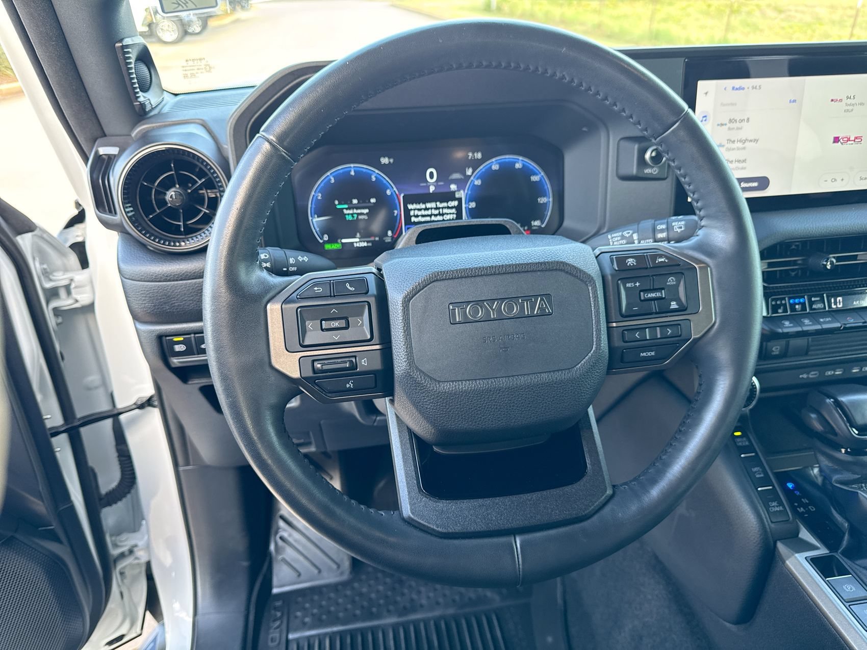 Used 2024 Pearl Toyota  image 14