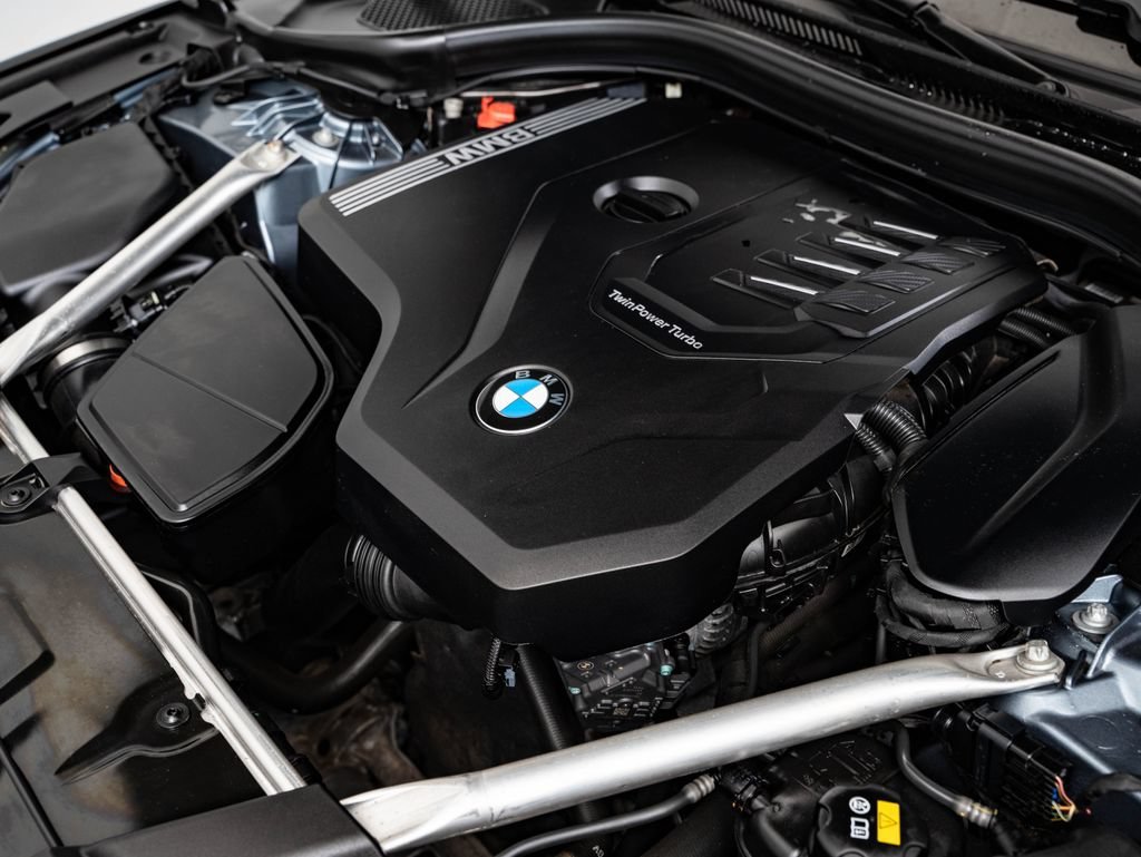 Used 2022 Bluestone Metallic BMW 530i xDrive image 47