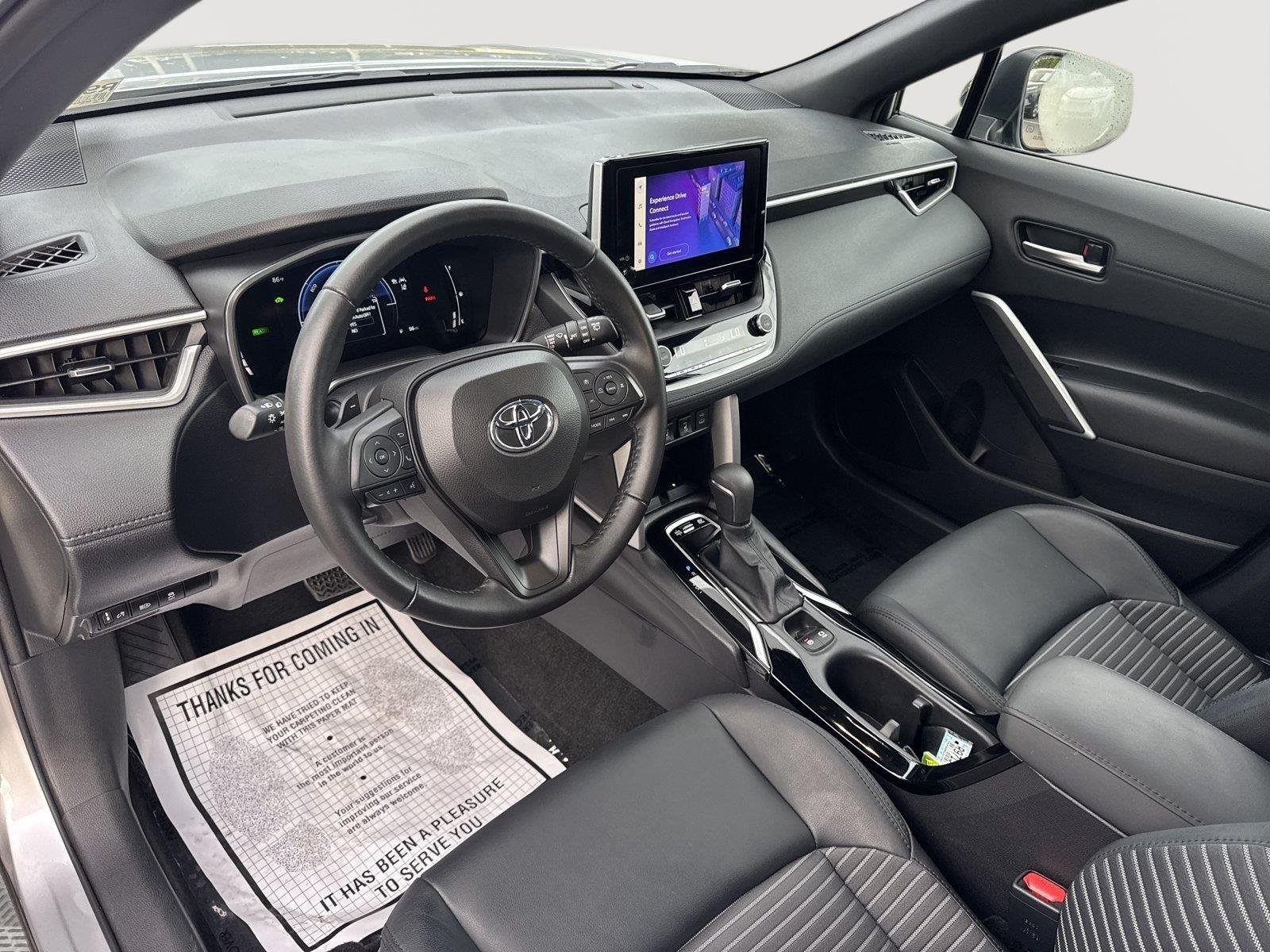 Used 2025 Sonic Silver/Jet Black Toyota XSE image 9