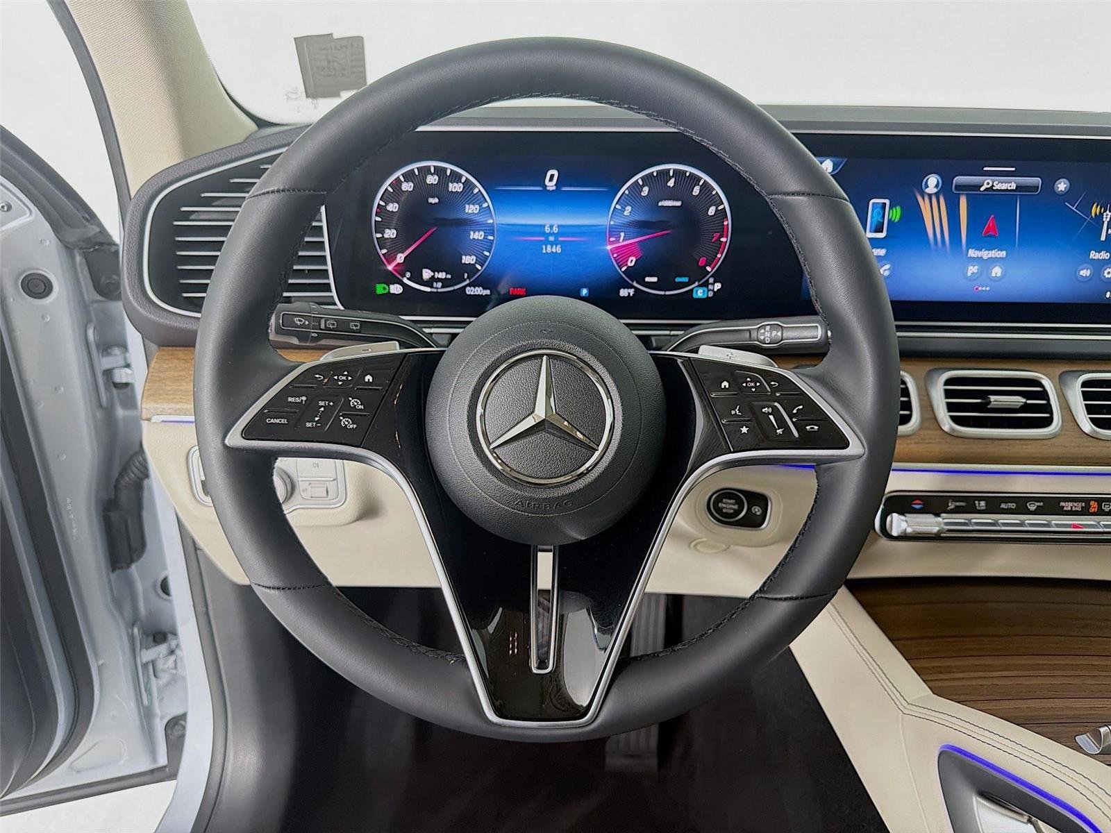 Used 2025 Cirrus Silver Metallic Mercedes-Benz GLE 350 image 12