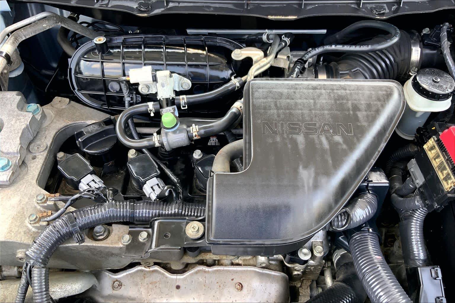 Used 2014 Frosted Steel Nissan S image 32