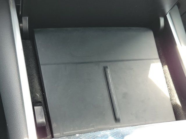 2021 Tesla Model Y Long Range - Photo 30