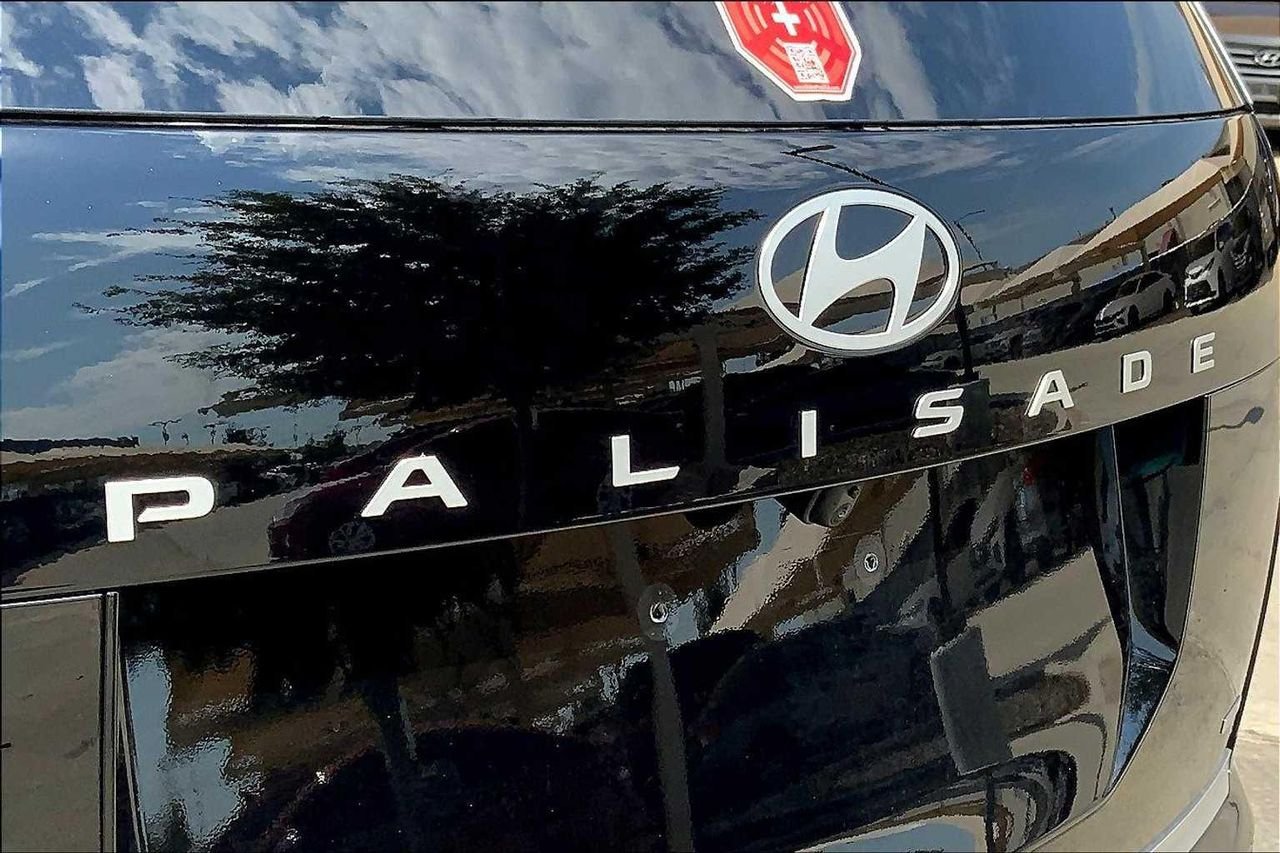 New 2026 Abyss Black Pearl Hyundai Calligraphy AWD image 15