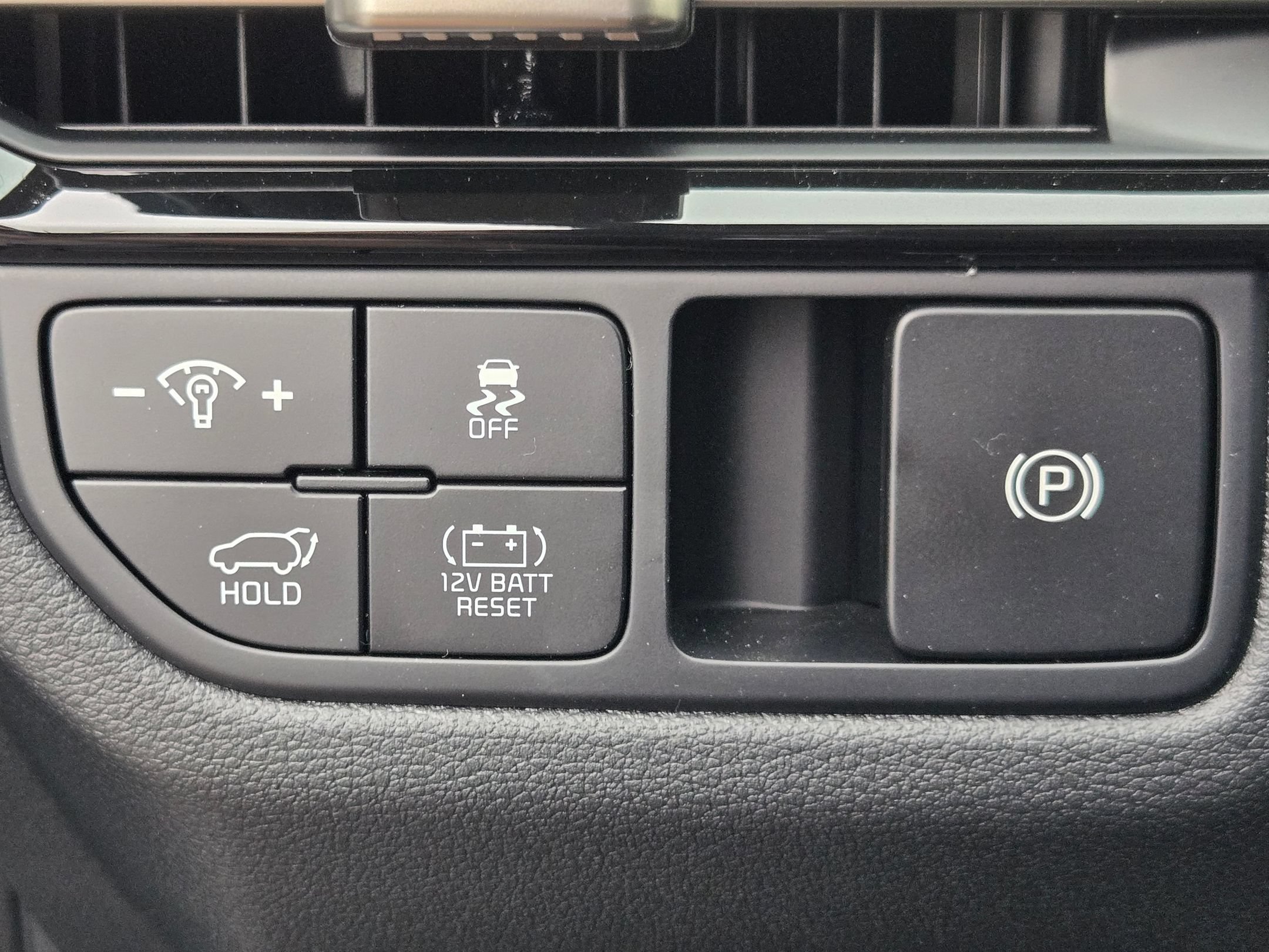 New 2026 Heritage Blue Kia X-Line image 21
