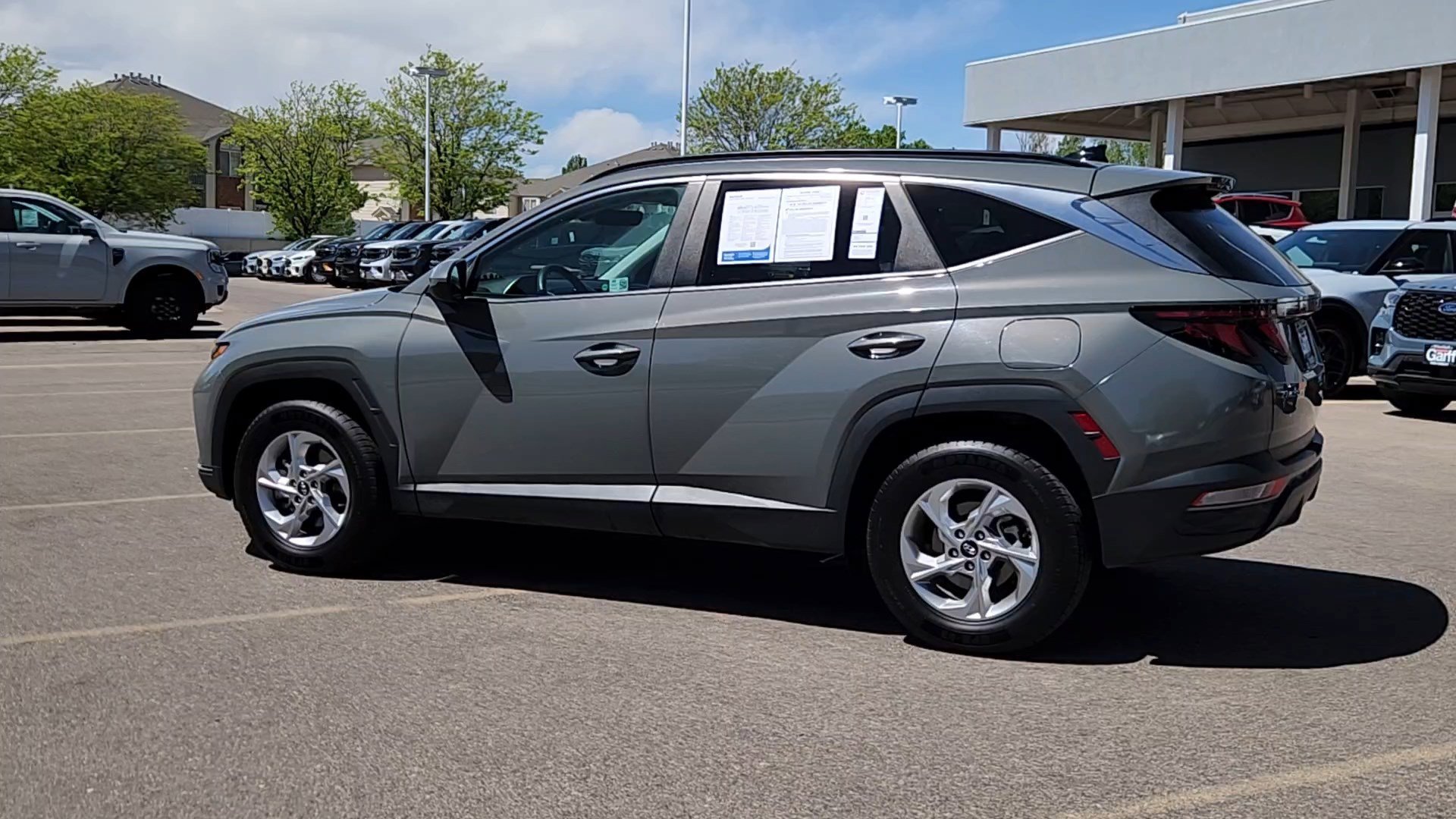 Used 2024 Hampton Gray Hyundai SEL image 19