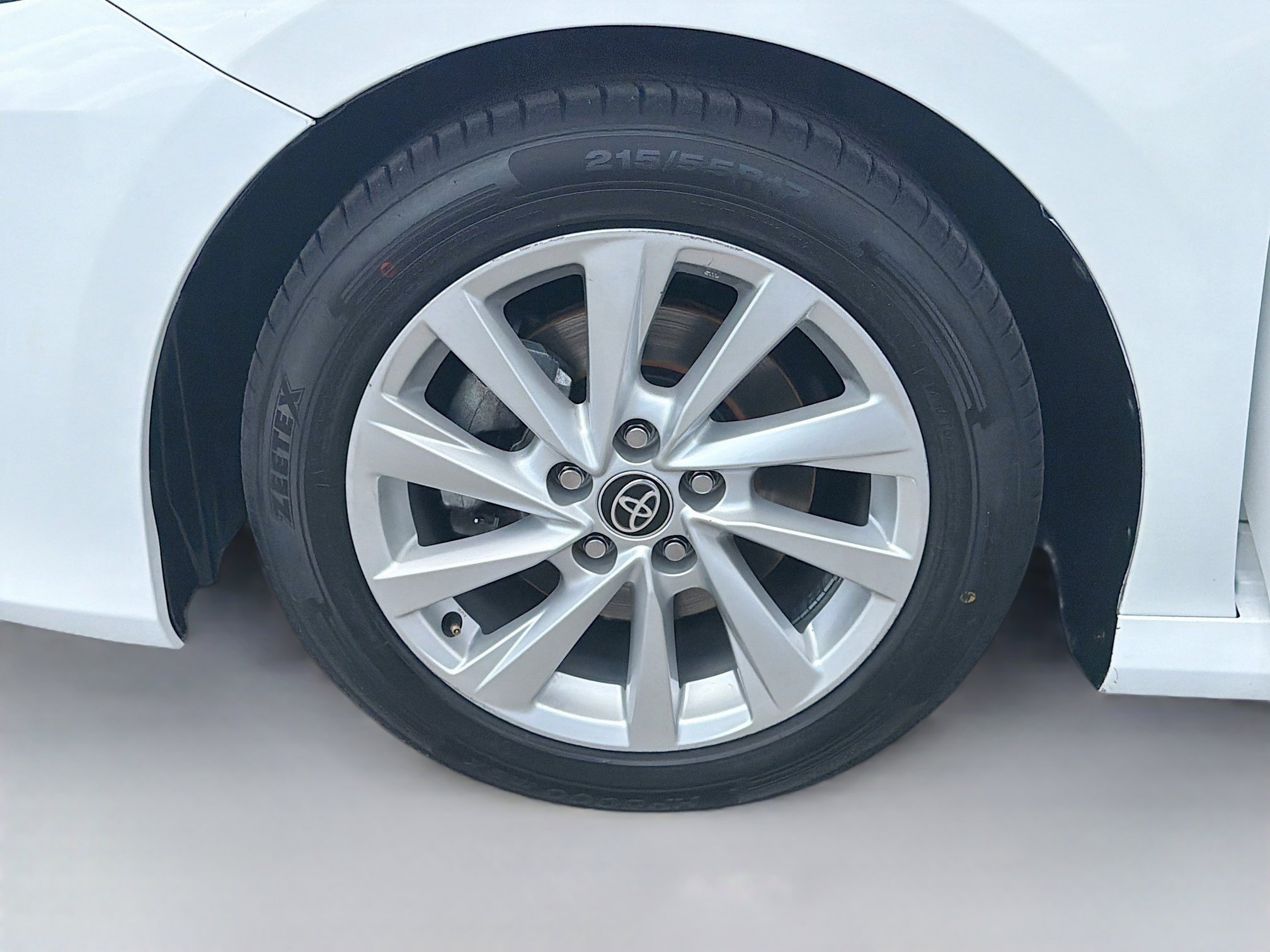 Used 2023 Ice Cap Toyota LE image 34