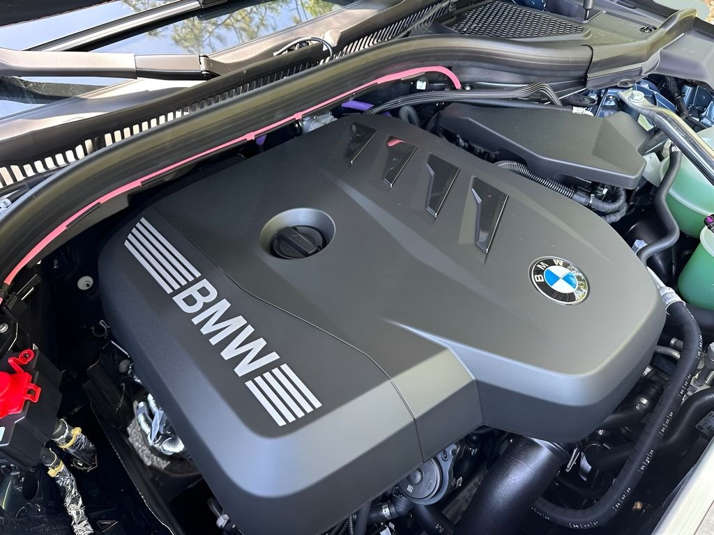 New 2026 Arctic Race Blue metallic BMW 30 xDrive image 24