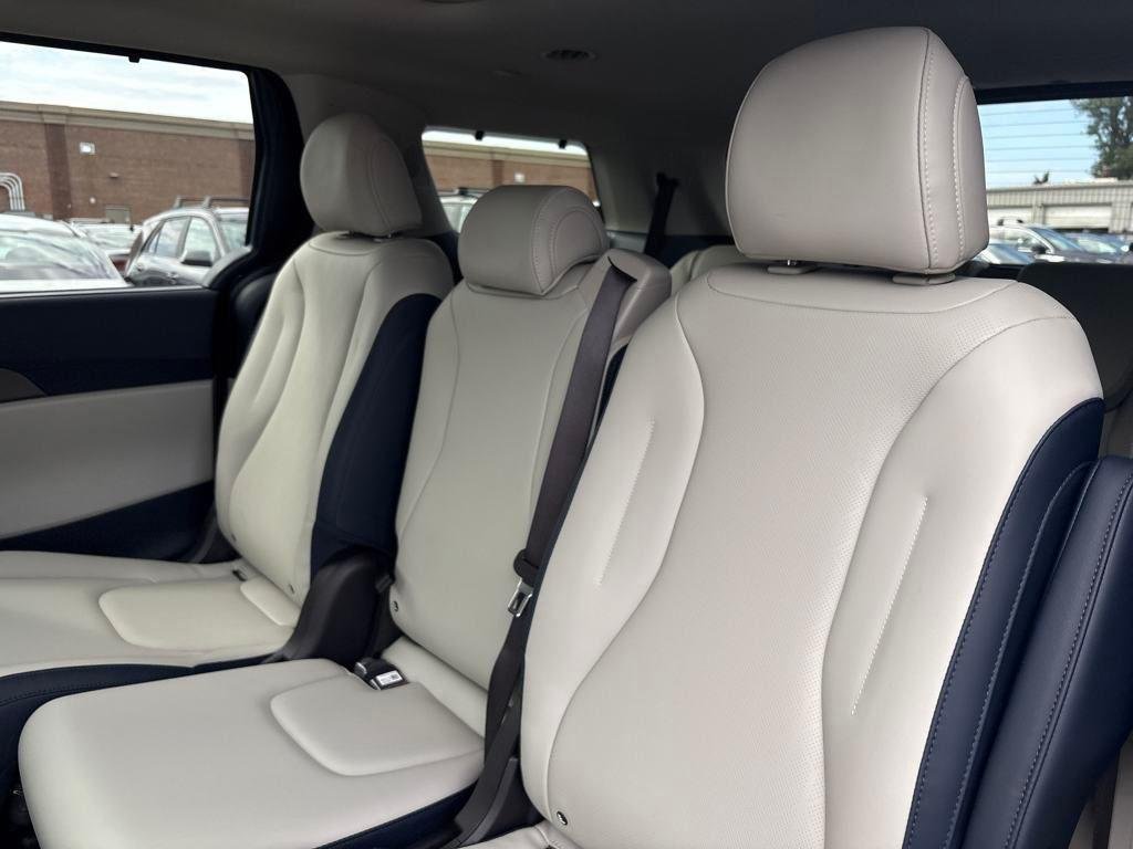 2026 Kia Carnival SX - Photo 28