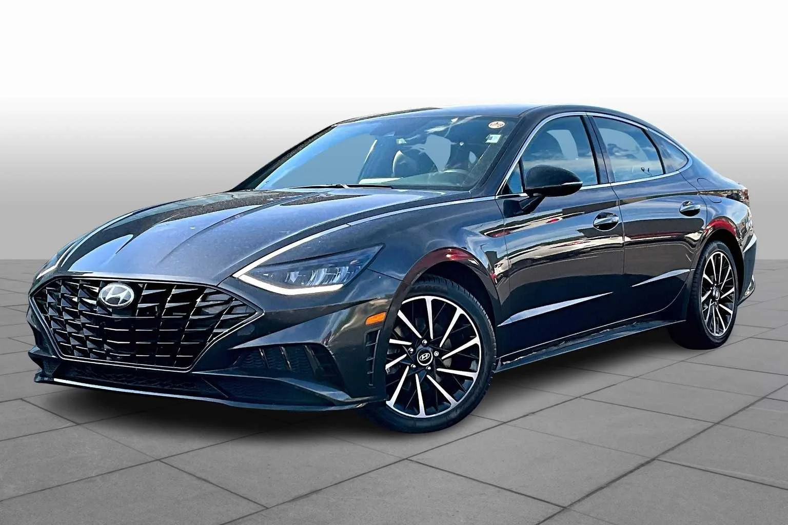 2020 Hyundai Sonata SEL Plus's photo