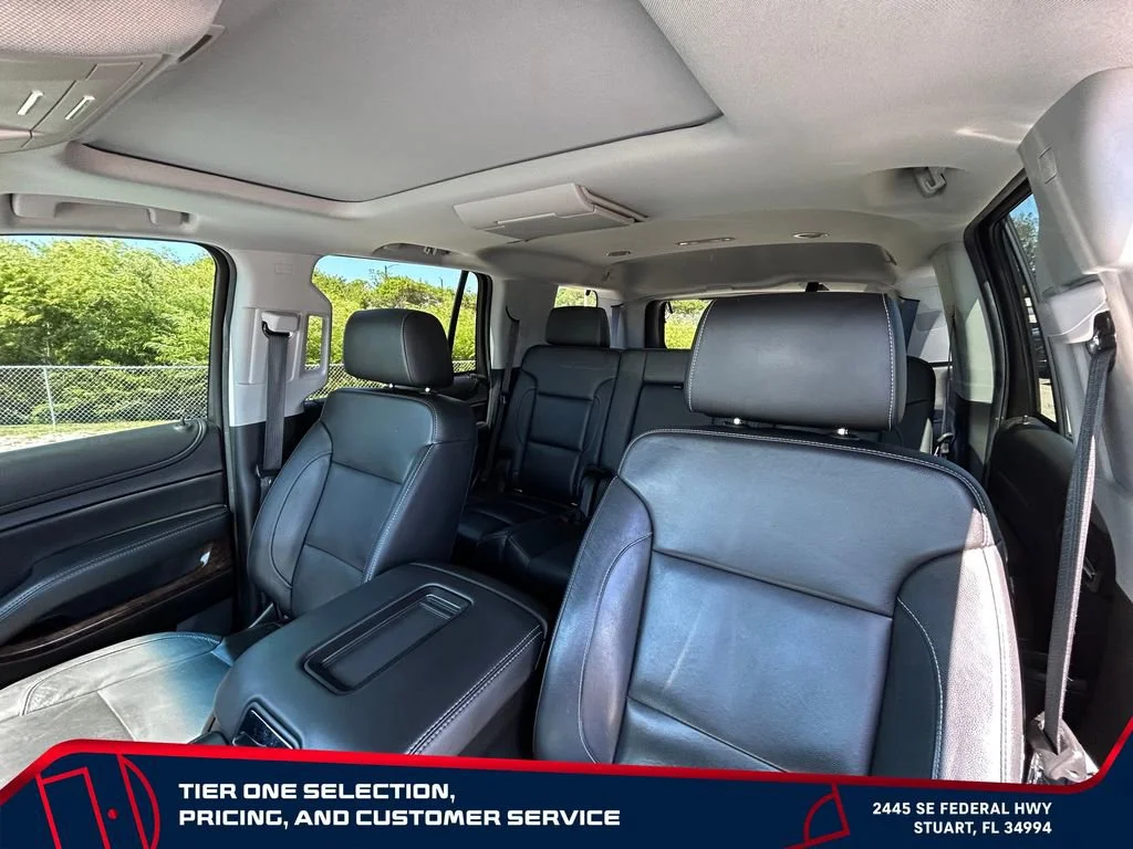 Used 2020 SILVER ICE METALLIC Chevrolet LT image 10