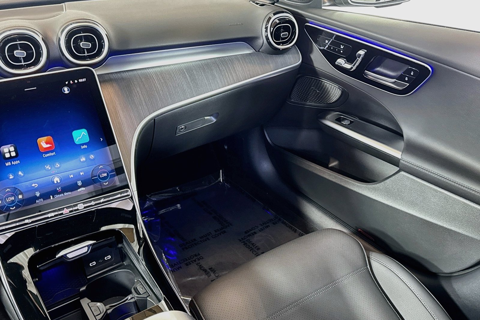 New 2026 Selenite Grey Metallic Mercedes-Benz C 300 image 21