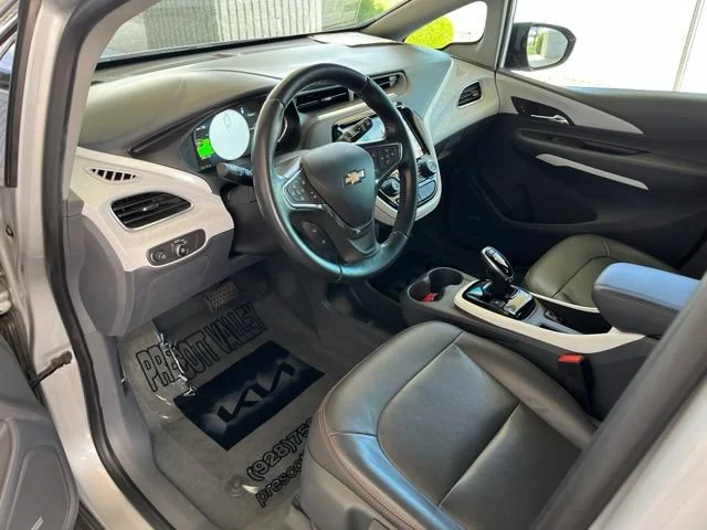 Used 2021 Silver Ice Metallic Chevrolet Premier image 35