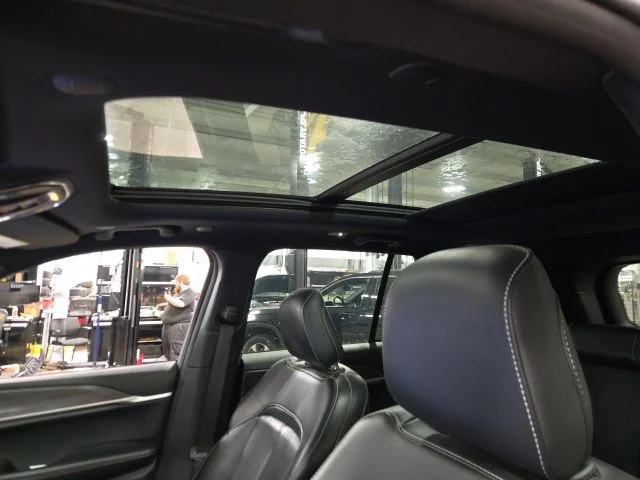 Used 2024 Gray Jeep Limited image 14