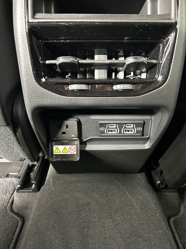 Used 2025 Red Jeep Altitude image 18