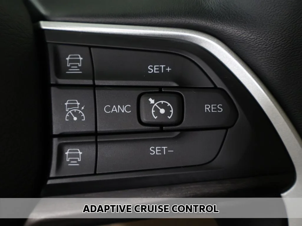 Used 2022 Gray Jeep Limited image 6