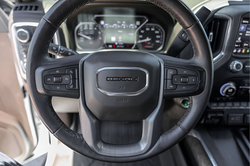 Used 2021 WHITE FROST TRICOAT GMC Denali image 15