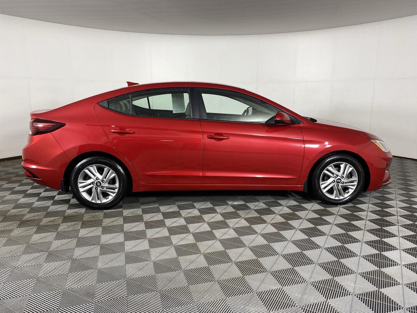 Used 2020 Calypso Red Hyundai Value Edition image 8