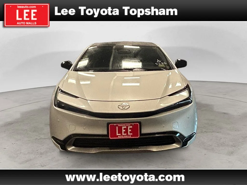 New 2026 Wind Chill Prl Toyota XSE Premium image 8