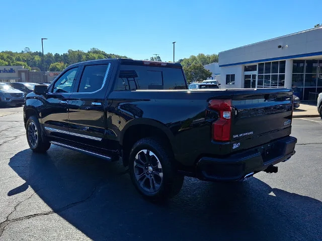 New 2026 Black Chevrolet High Country image 4