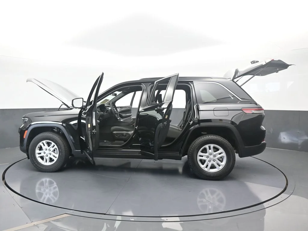 2025 Jeep Grand Cherokee Laredo - Photo 70