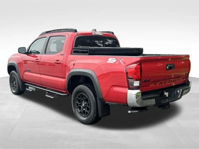 Used 2023 Red Toyota SR5 image 4