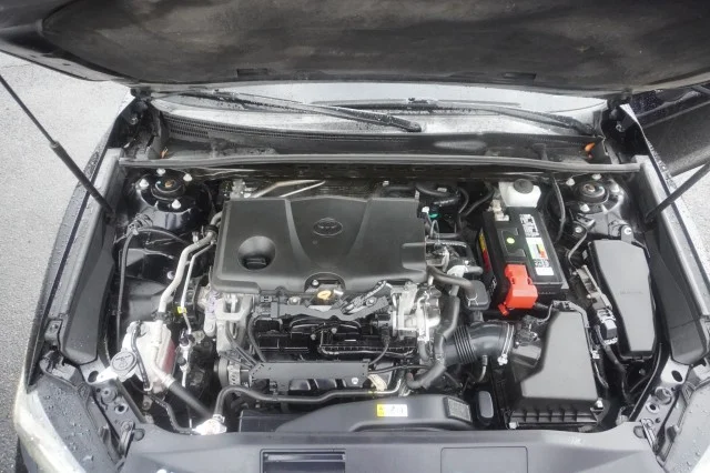 Used 2019  Toyota LE image 34
