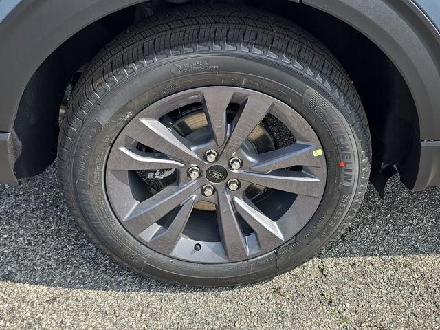 New 2026 Vapor Blue Metallic Ford Active image 37