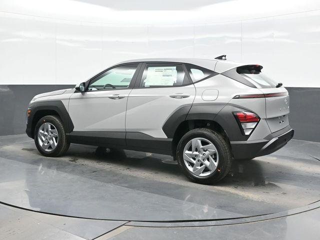 New 2027 Gray Hyundai SE AWD image 3
