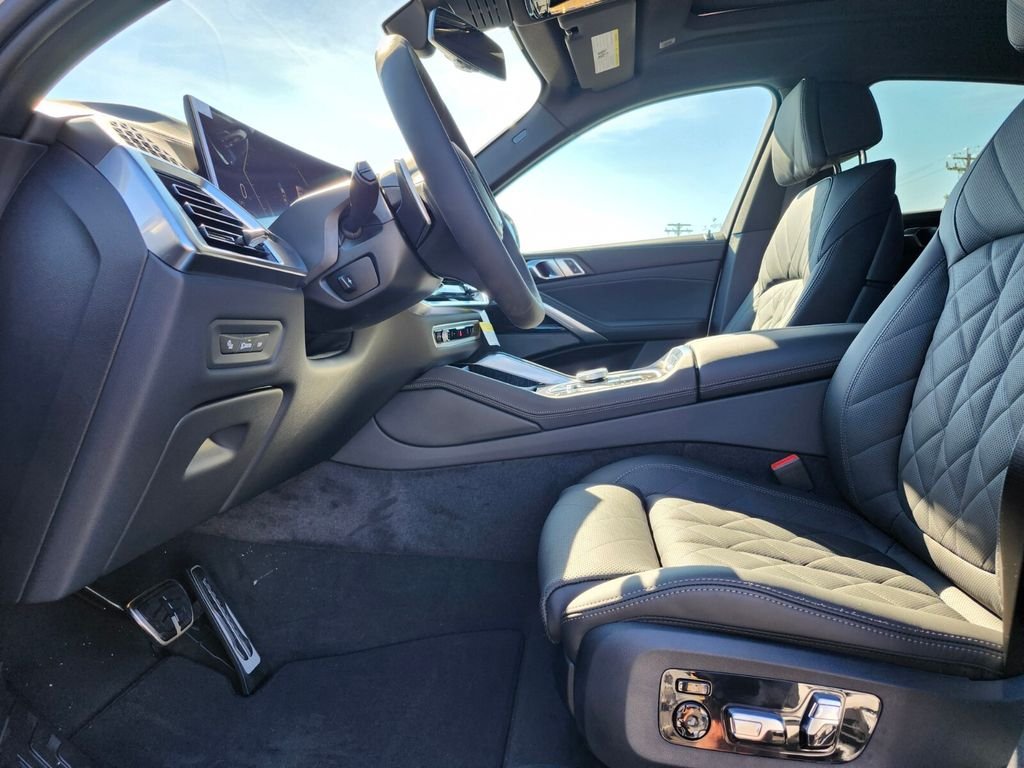 New 2027 White BMW xDrive40i image 17